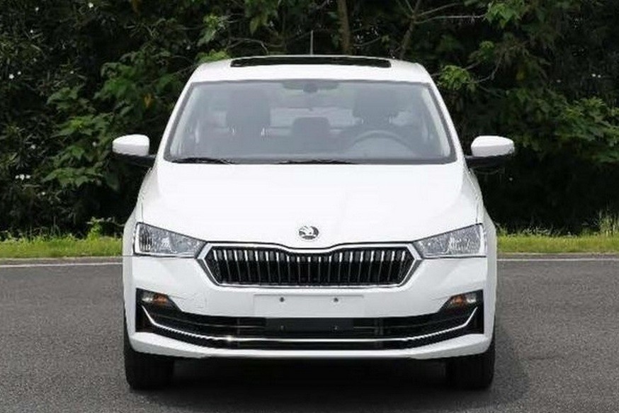 Обновлённый Skoda Rapid: дизайн в стиле еврохэтча Scala и прежний мотор
